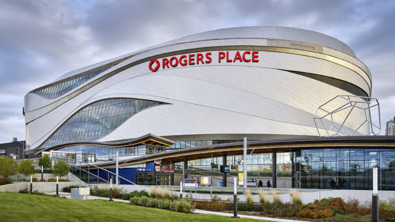 Exterior Hero Shot HOK Rogers Place 02726 HR 600px
